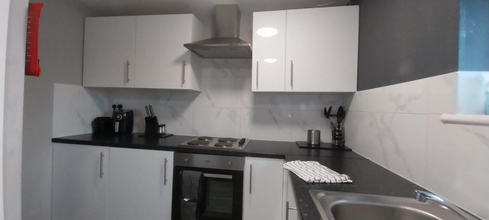 Stylish Home From Home Orpington Bagian luar foto